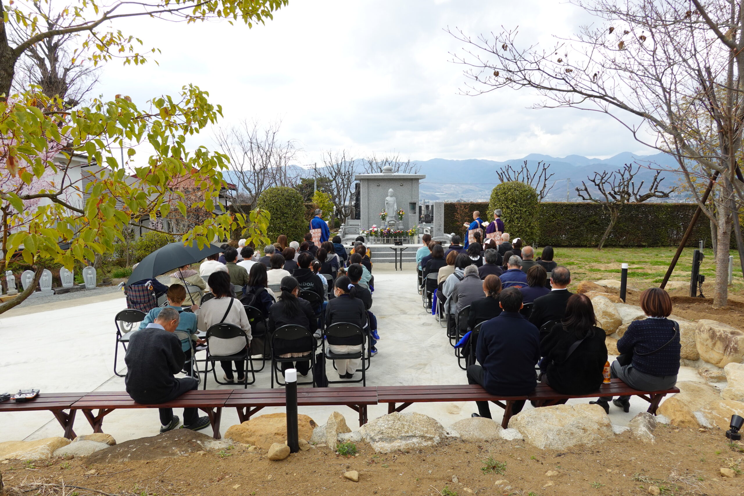 春季彼岸会法要の様子